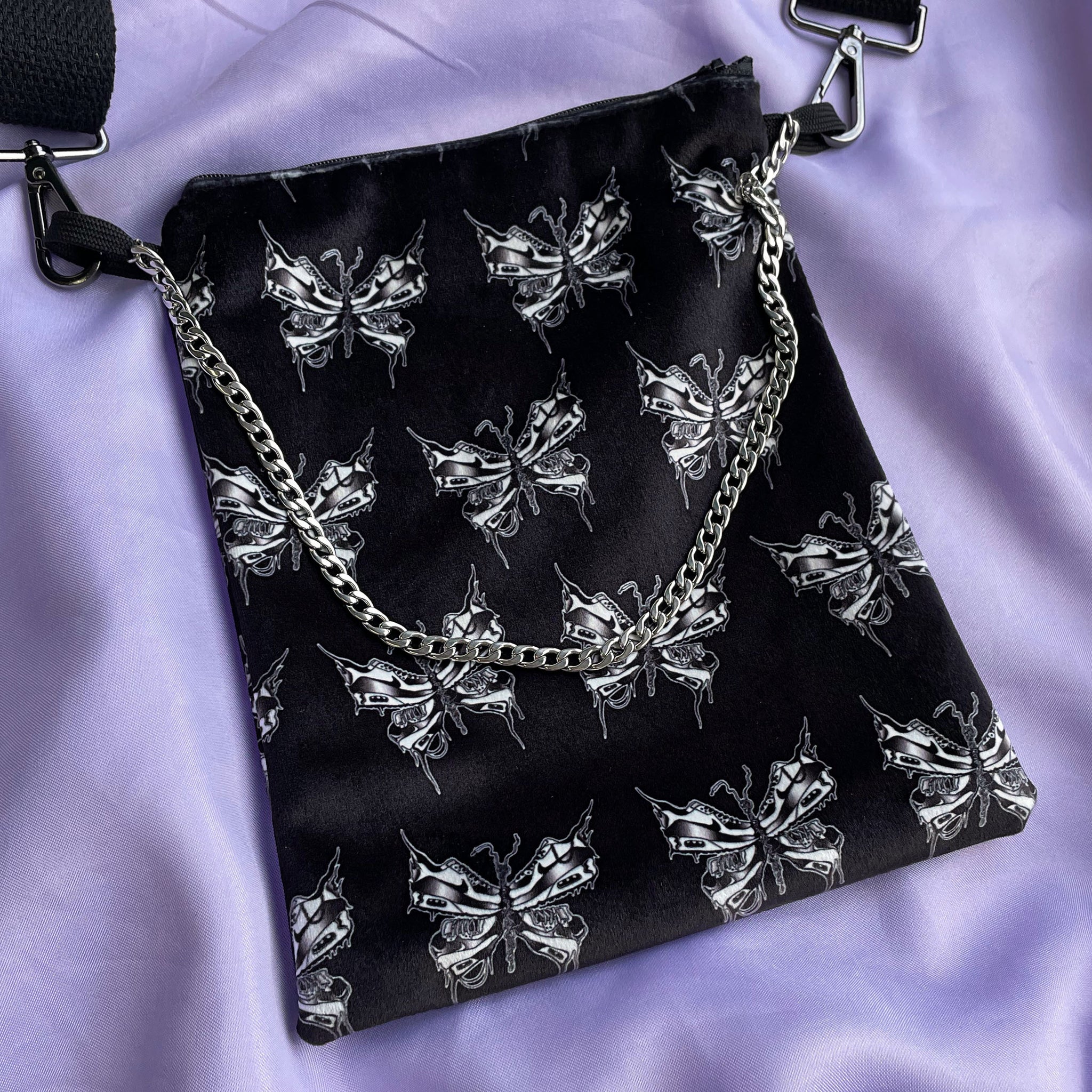 Large Bag with Chain